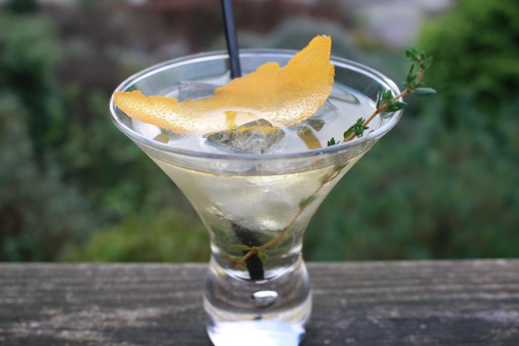 Loch Leven Hotel&distillery